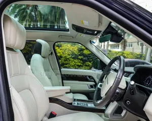 Land Rover Range Rover Vogue 2019 Black