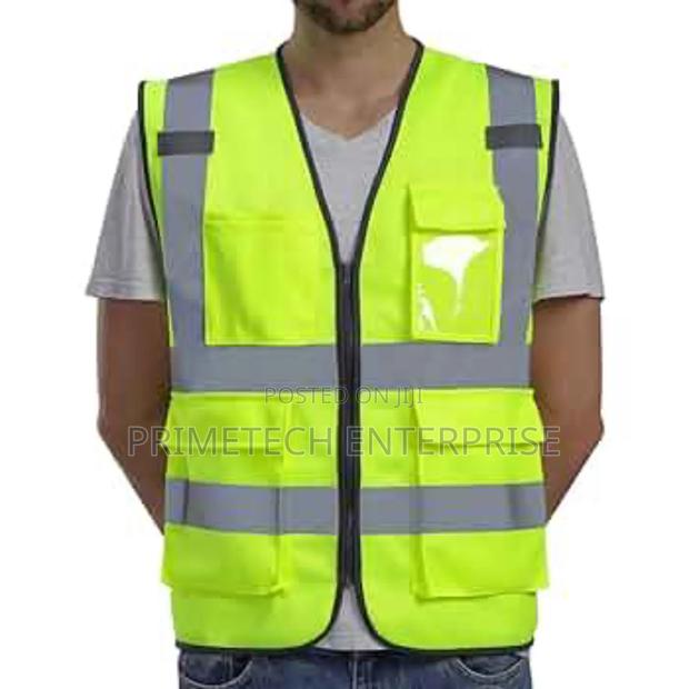 Reflective Vest With Zip And Pockets