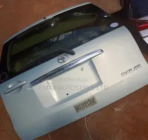 Toyota Raum 2008/2009/2010/2011/2012  Boot / Tailgate