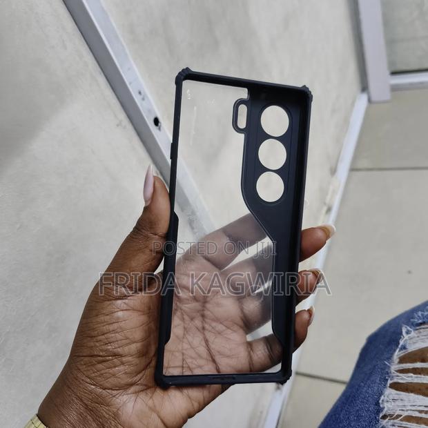 Tecno Camon 40 Clear Back Cover - thumbnail 3