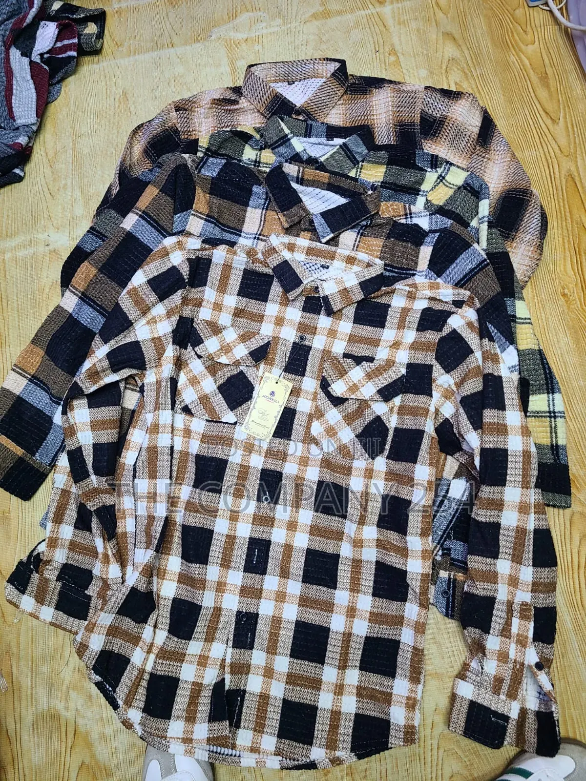 Quality Cotton Long-Sleeved Collar Checked Unisex Casual Flannel Shirt