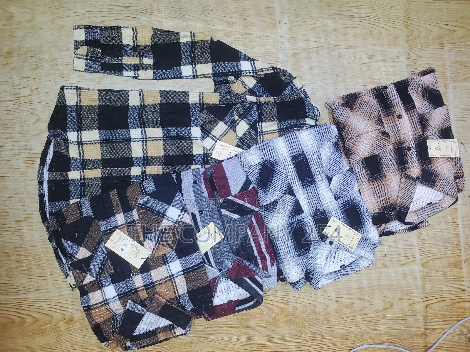 Quality Cotton Long-Sleeved Collar Checked Unisex Casual Flannel Shirt