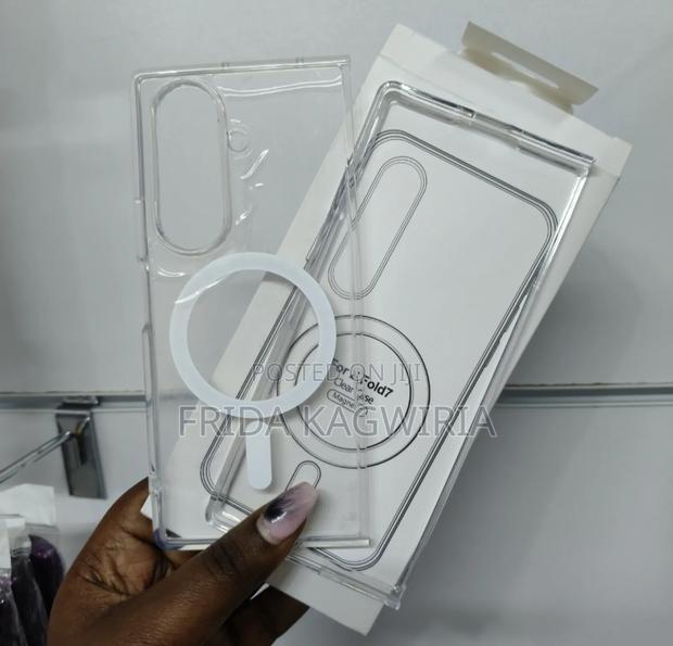 Samsung Galaxy Fold 7 Clear Magsafe Back Case - main view