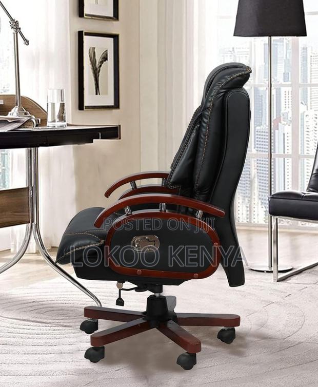 Office Chair: Black Leather Comfort Office Chair - thumbnail 2