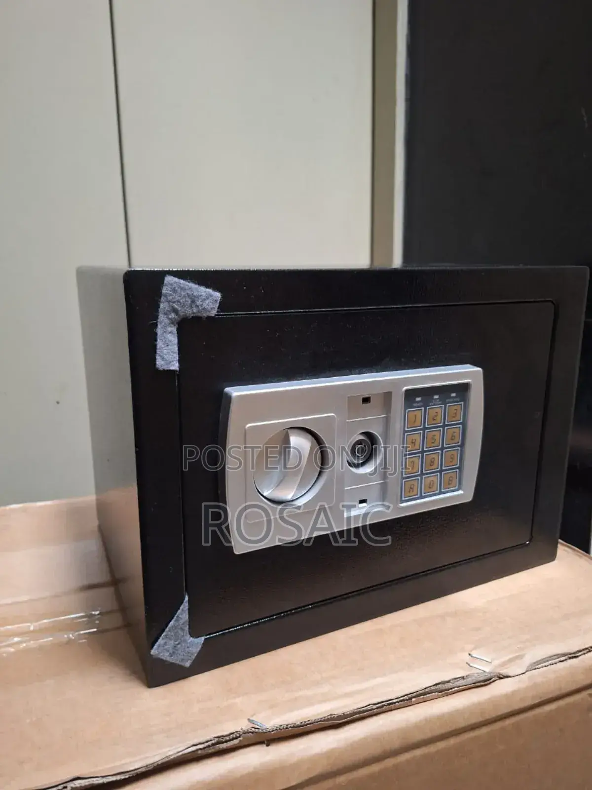 Safe Box Measurements 35*25*25