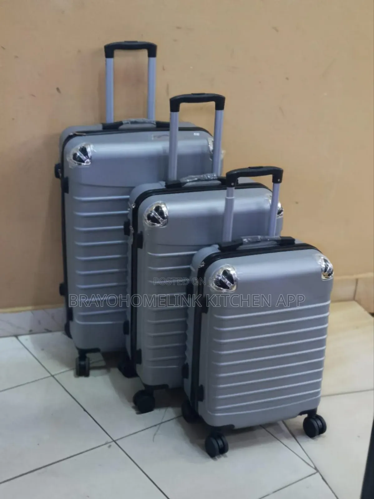 3 in 1 Luxurious Fibre Laxurious Suitcase