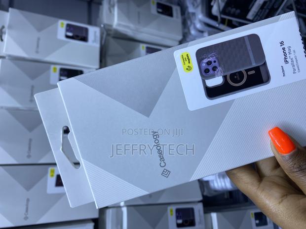 Puloka Caseology Parallax Magsafe Case for iPhone 16 - thumbnail 2