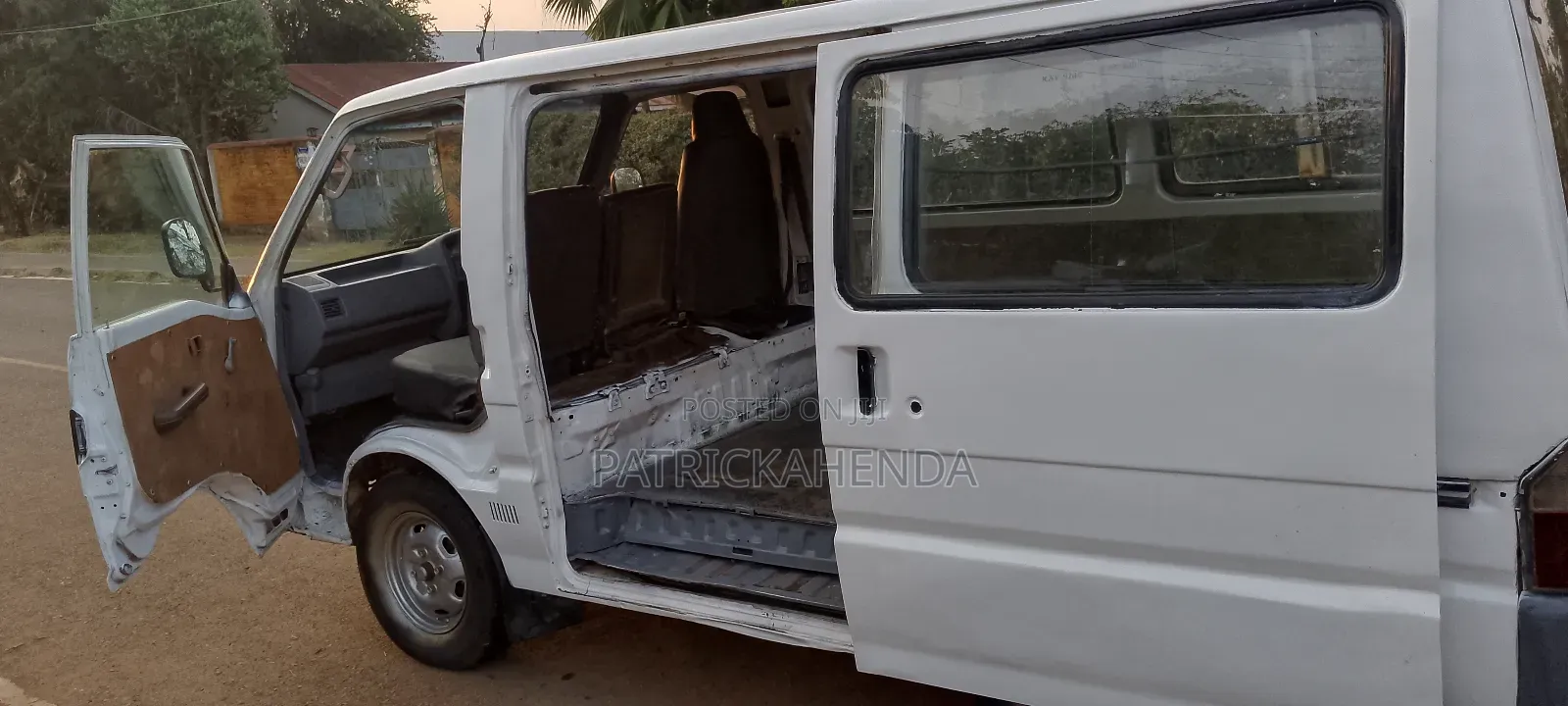 Nissan Vanette 1997 White