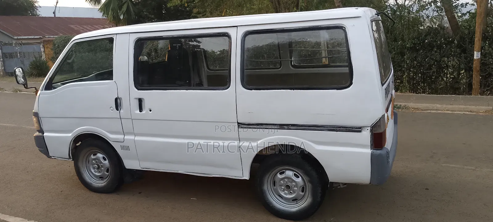 Nissan Vanette 1997 White