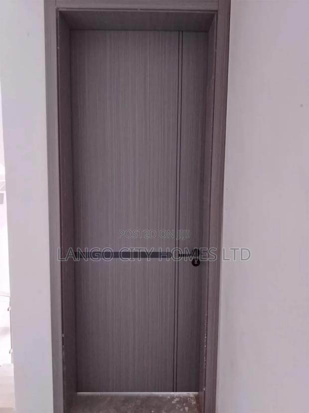 Grey Solid Modern Interior Doors - thumbnail 3