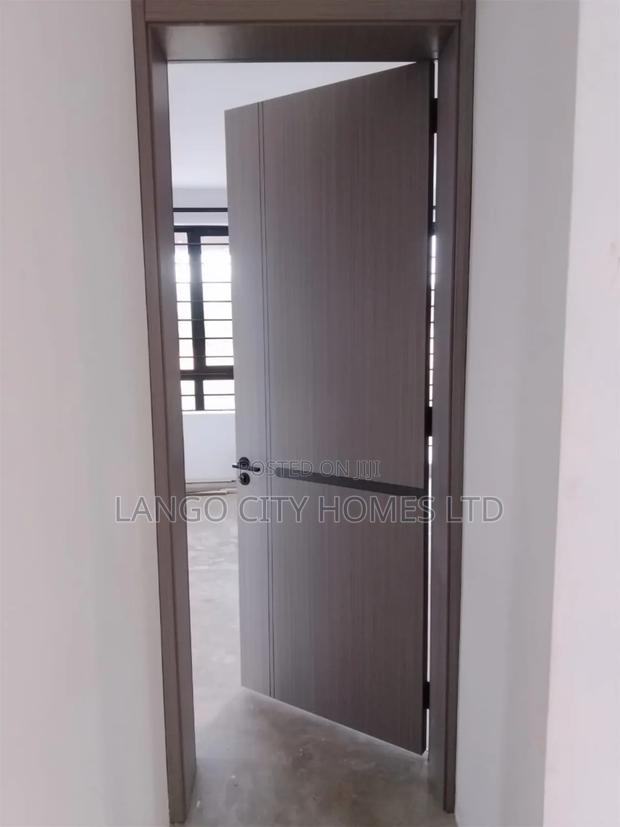 Grey Solid Modern Interior Doors - thumbnail 4