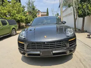 Porsche Macan Base 2018 Gray