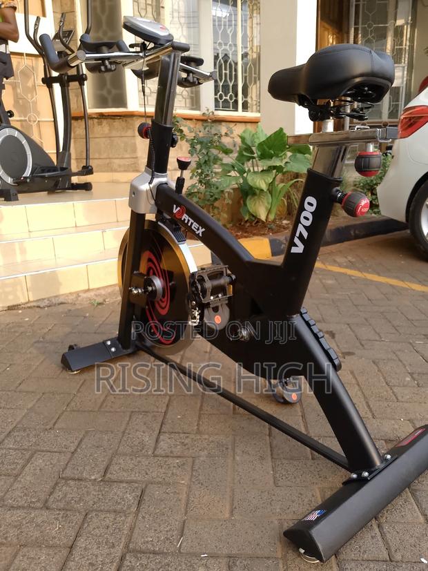 Spinning Bike – Adjustable Seat Handlebars