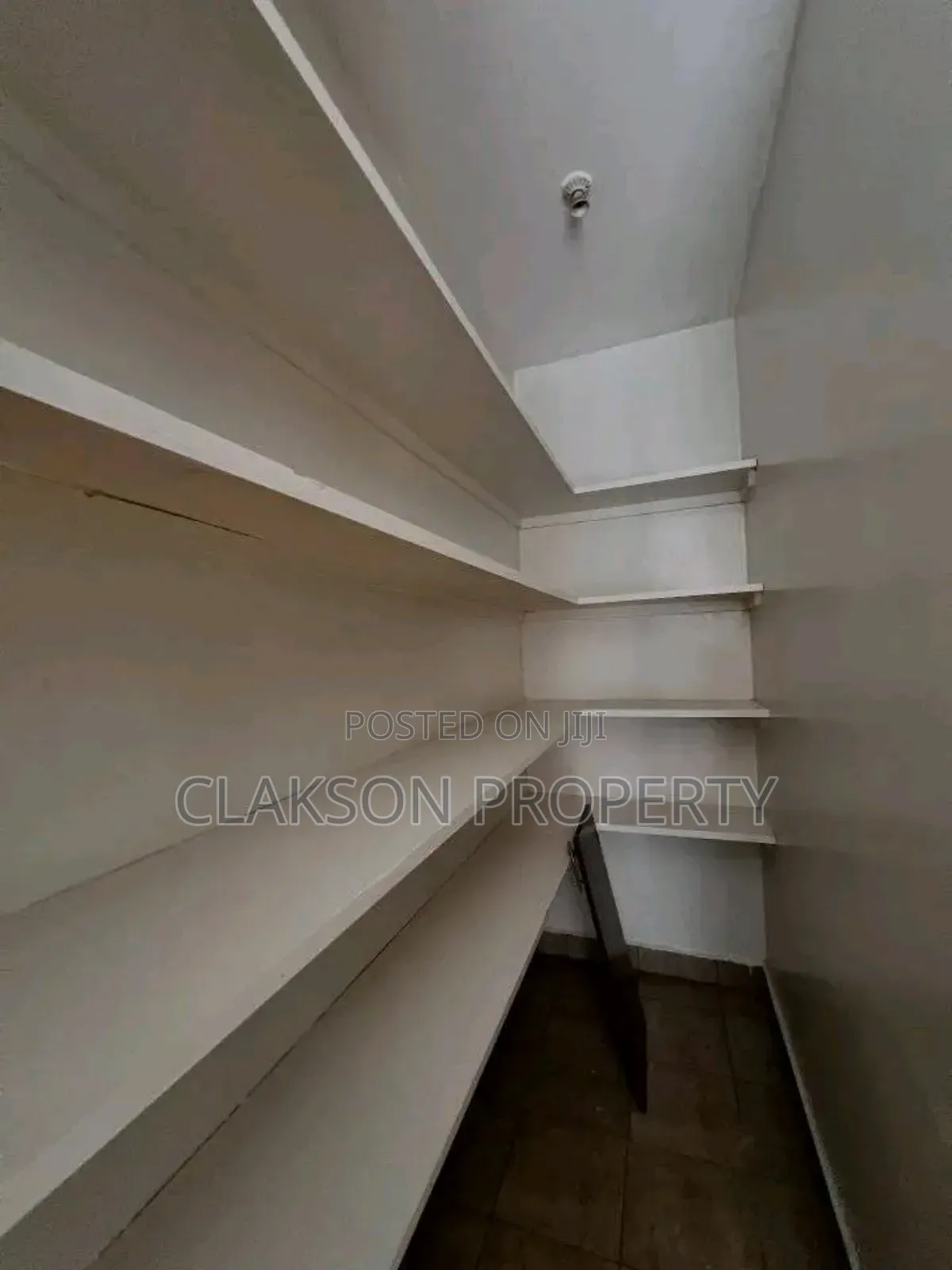 3bdrm Apartment in Naivasha, Dagoretti for rent