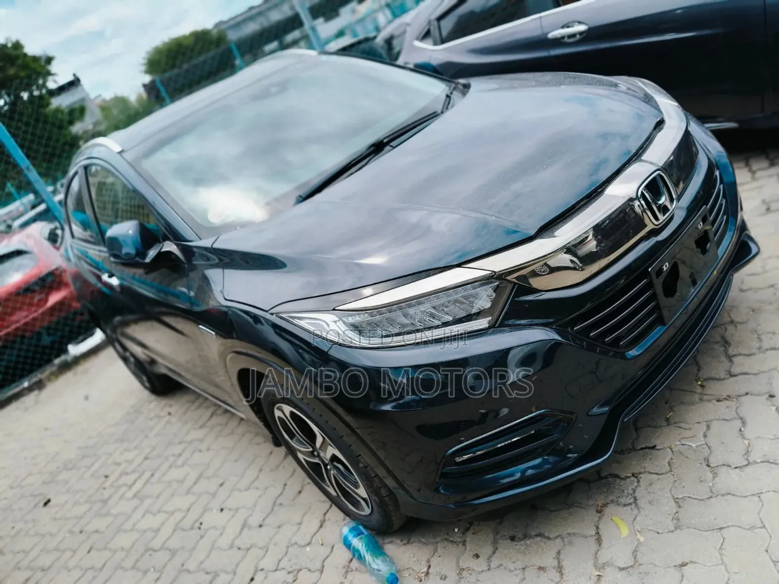 Honda Vezel 1.5 Hybrid 2WD 2019 Matt Black