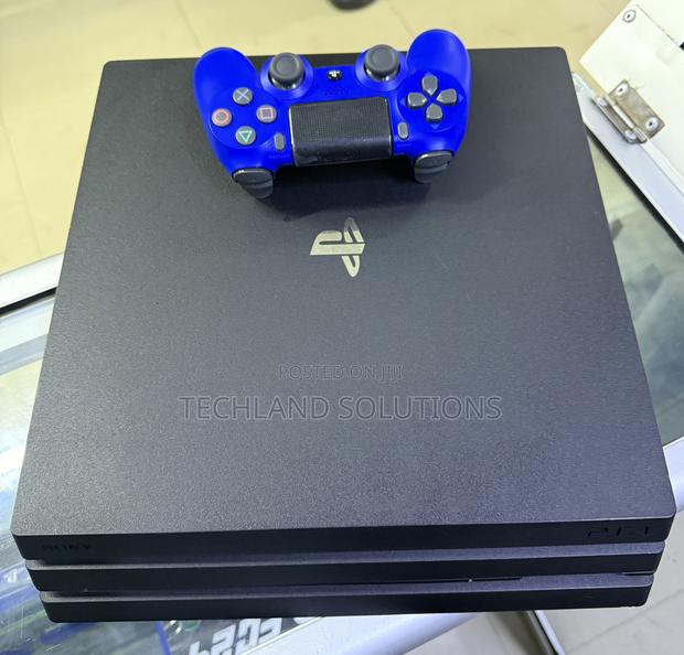 Nearly Used Ps4 Pro - main view