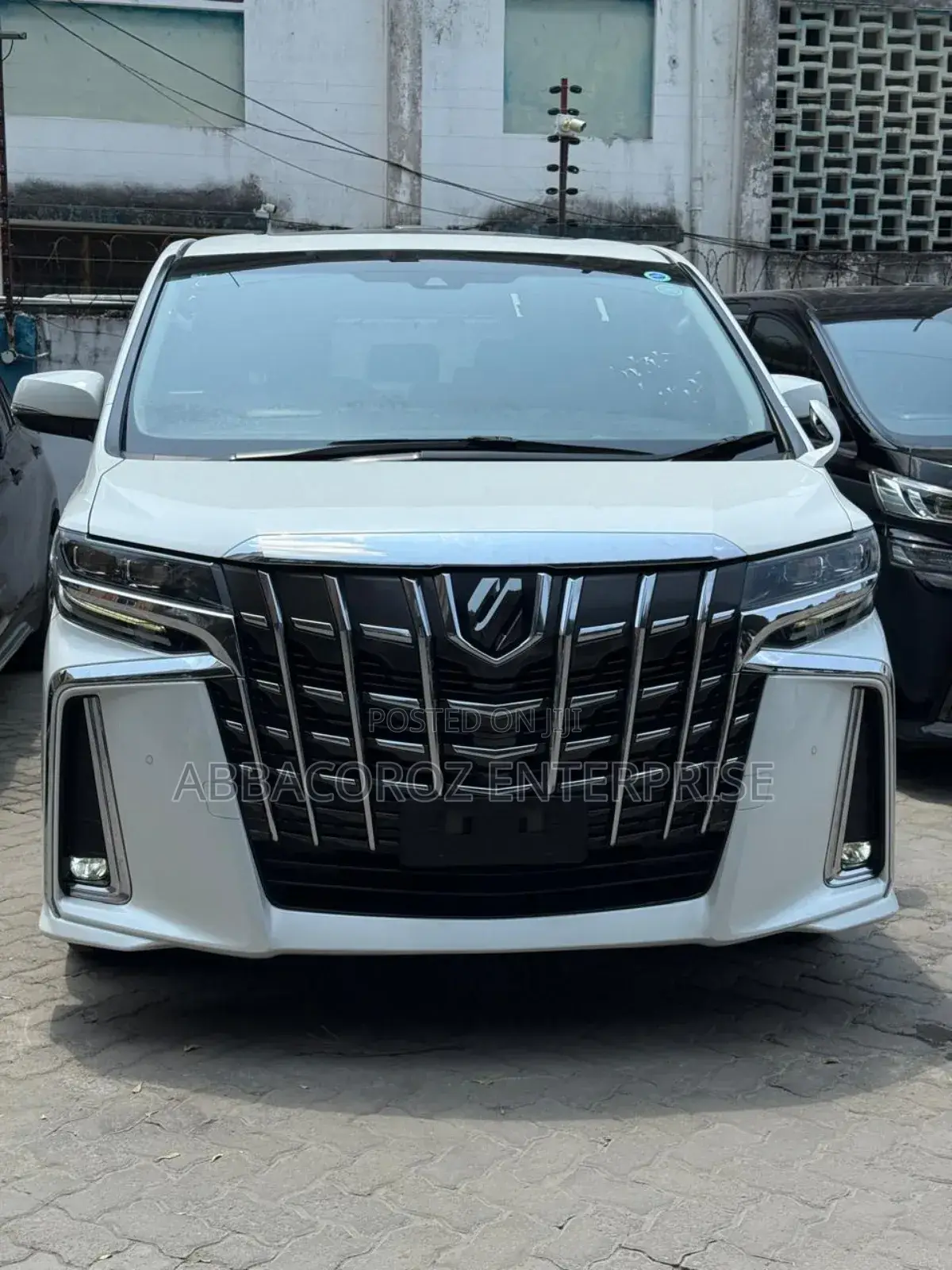 Toyota Alphard 2.5 Petrol FWD 2018 Pearl