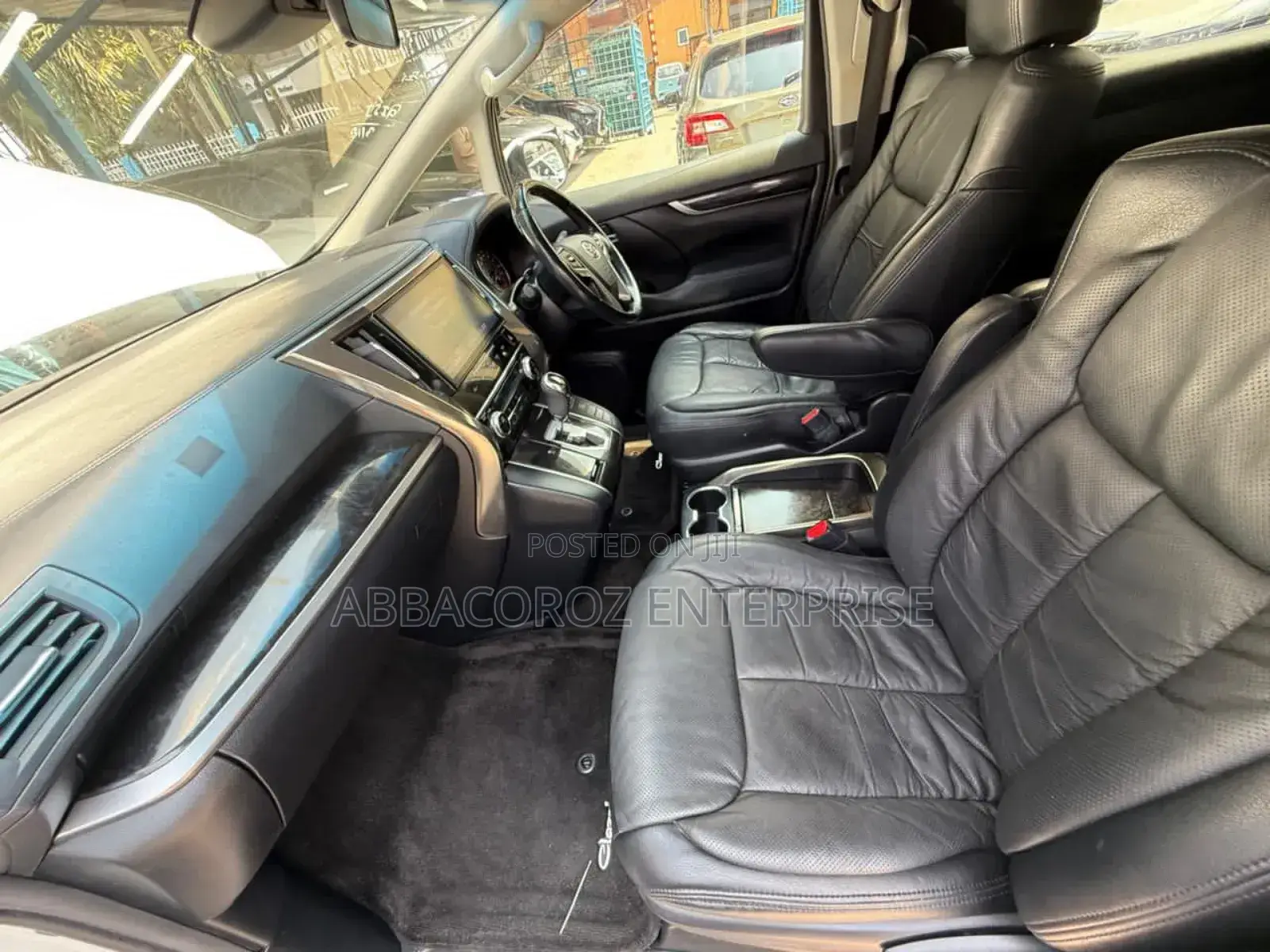 Toyota Alphard 2.5 Petrol FWD 2018 Pearl