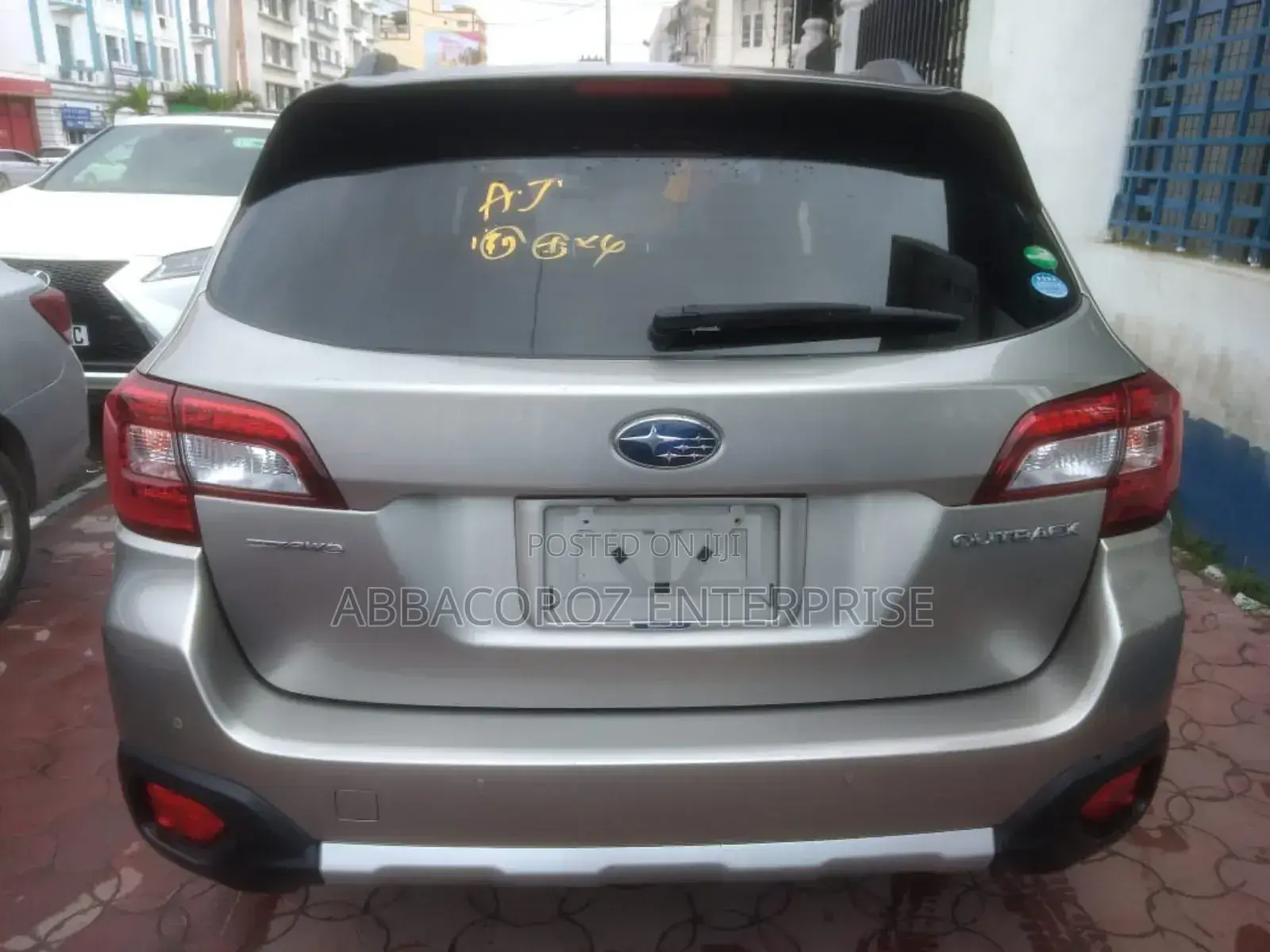 Subaru Outback 2.5i Touring AWD 2018 Gold