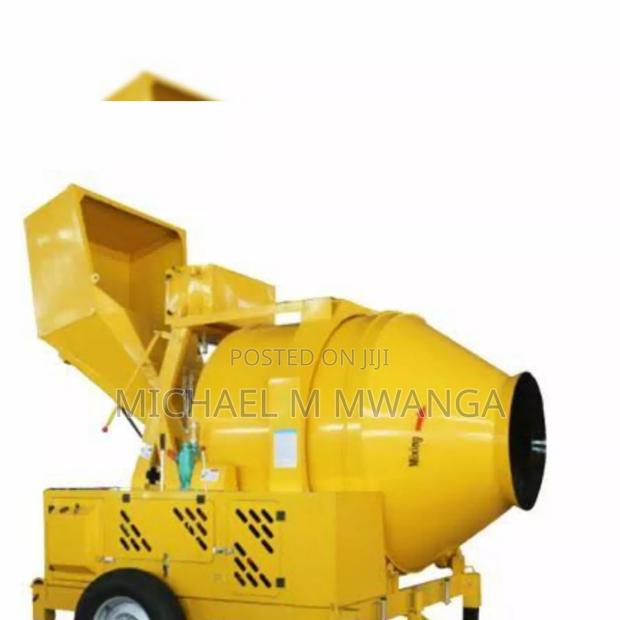 High Quality Self Loading Concrete Mixer - main view