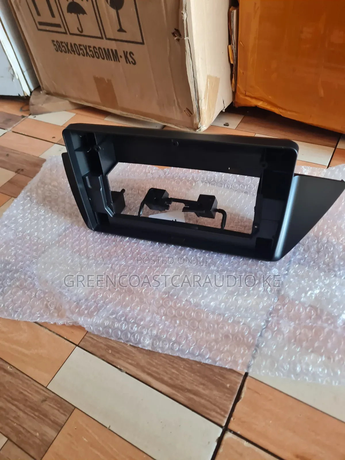 BMW X1 E83 Android Radio Frame or Console