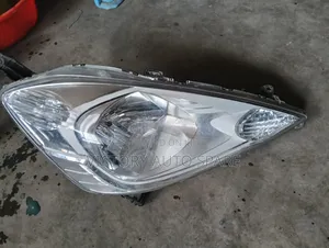 Honda Fit Shuttle Headlight Non