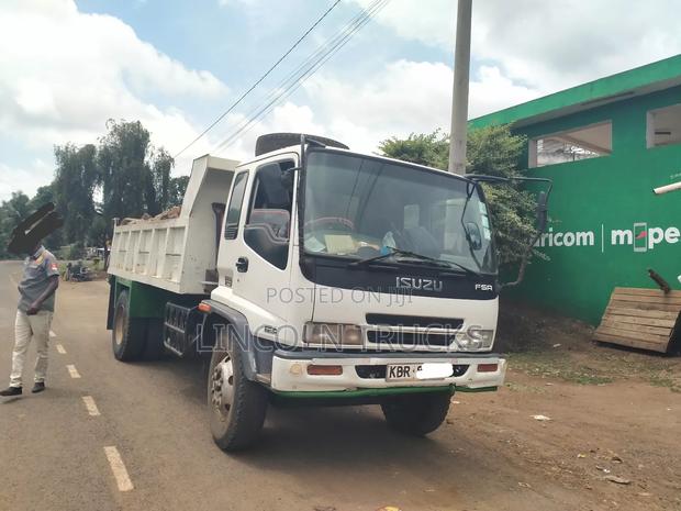Isuzu FSR Tipper - main view