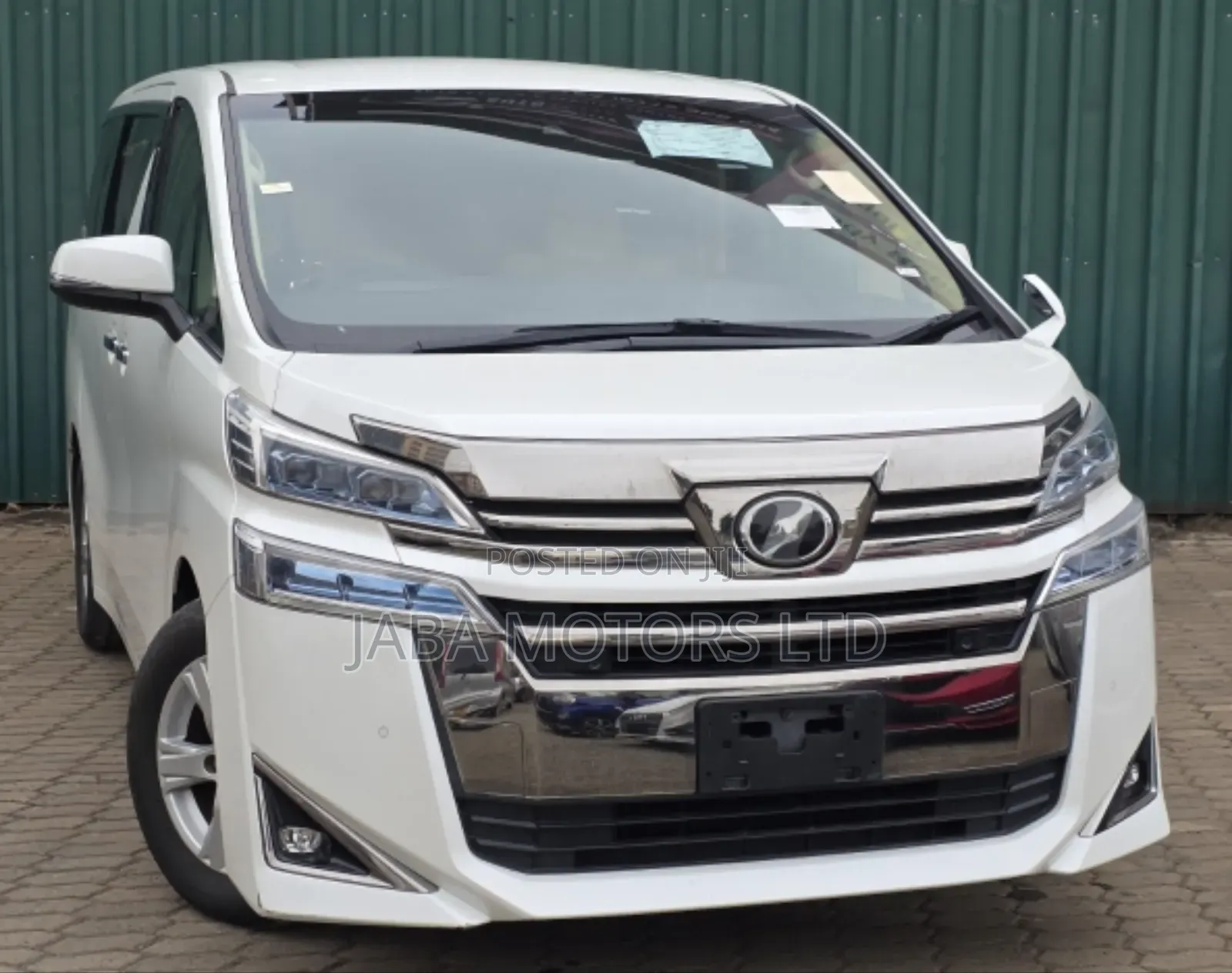 Toyota Vellfire 2018 White