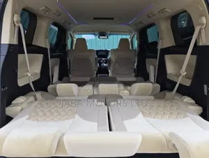 Toyota Vellfire 2018 White