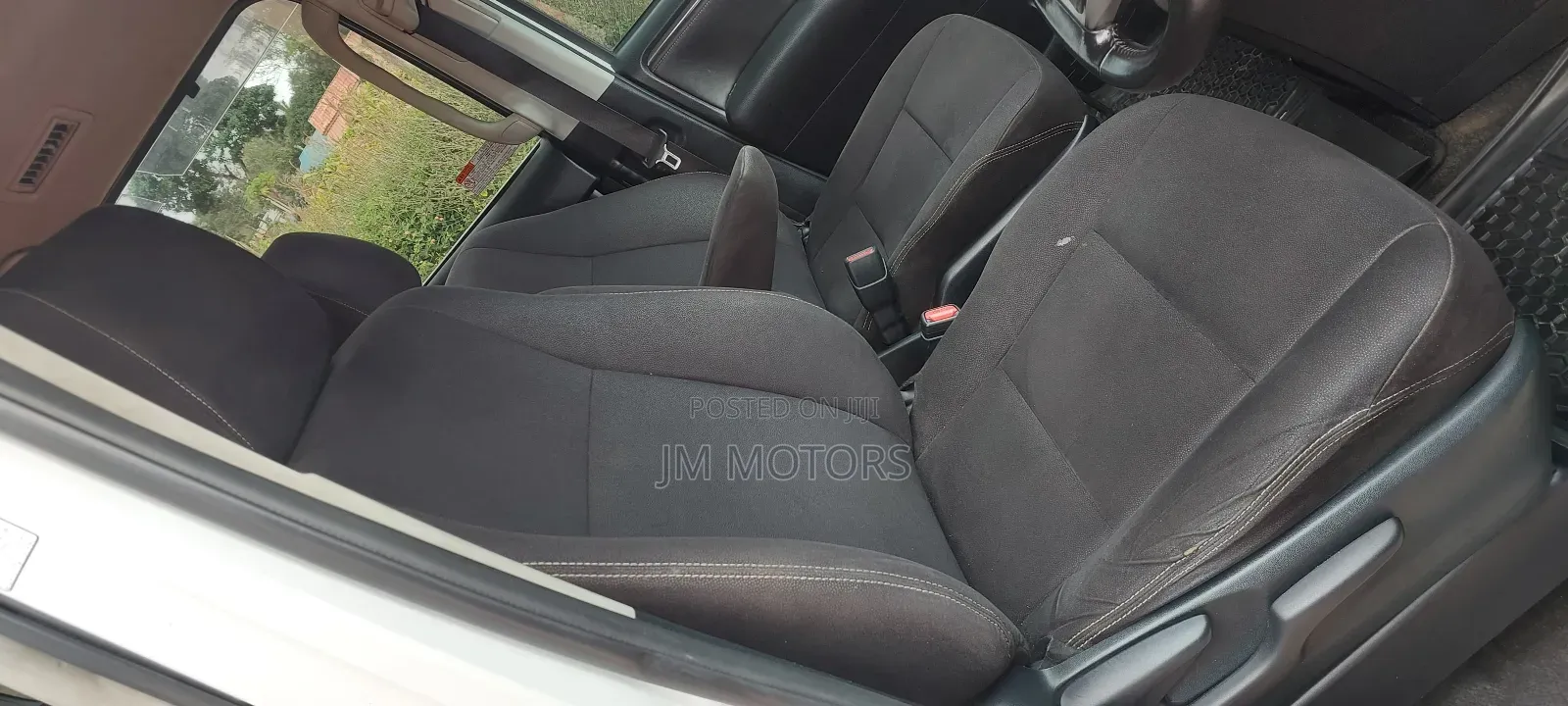 Toyota Esquire 2016 Pearl