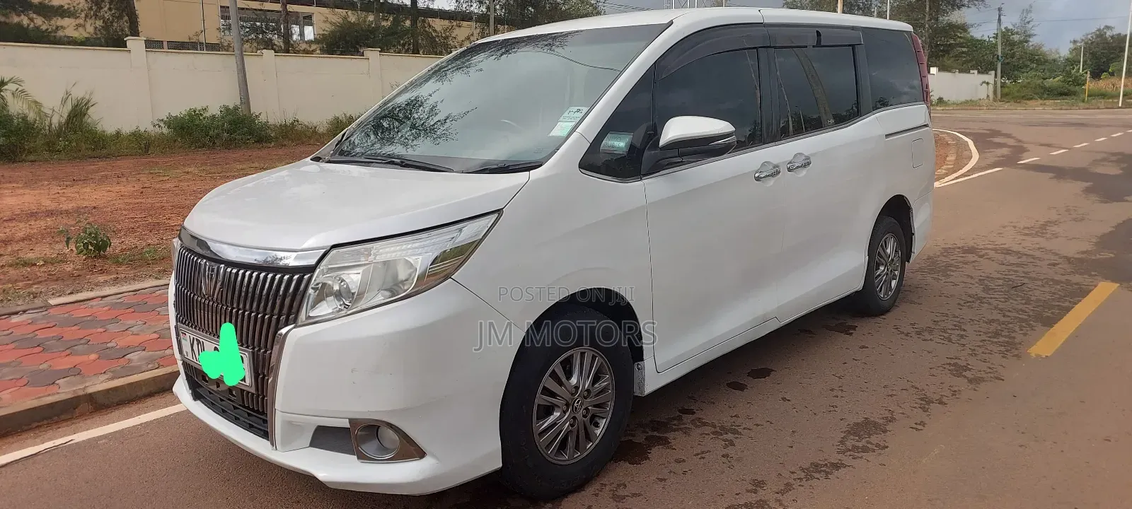 Toyota Esquire 2016 Pearl