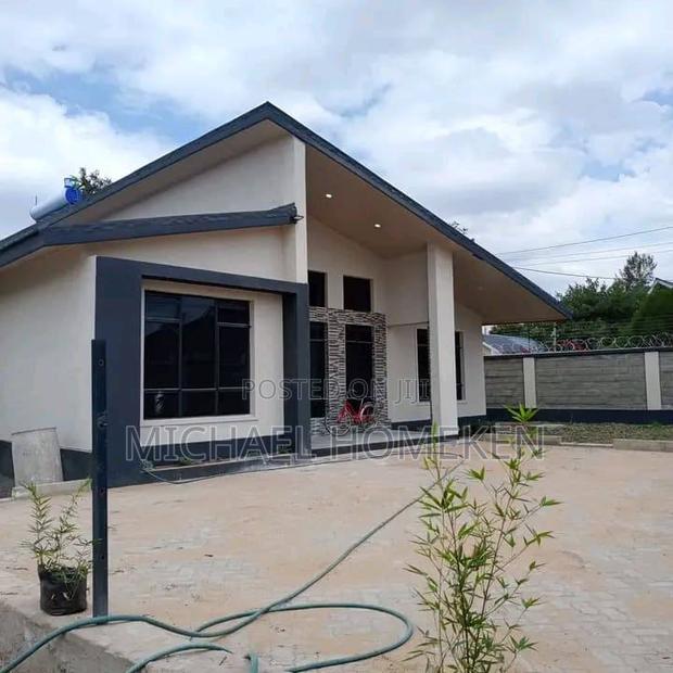 4bdrm Bungalow in Kitengela for sale - main view