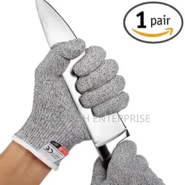 Unticut Gloves