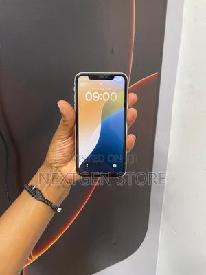 Apple iPhone 11 64 GB White - main view