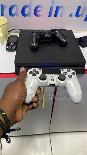 Ps4 Slim 500gb With 2 Gaming Controllers - main view