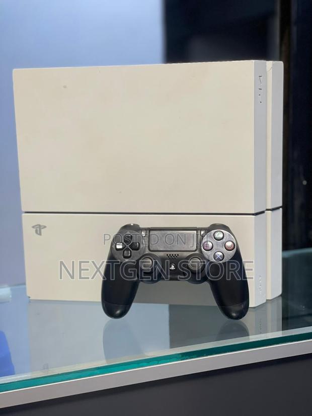 Ps4 Standard 500 Gb With 1 Controller - main view