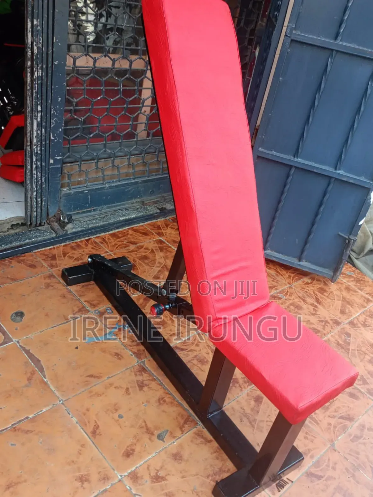 Strong, Adjusting Bench Press