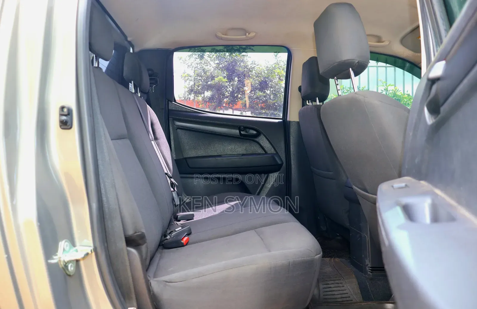 Isuzu D-MAX 2022 Brown