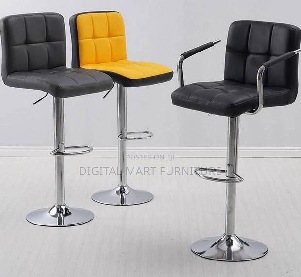 Bar Stool: Black Hydraulic Bar Stool - thumbnail 4