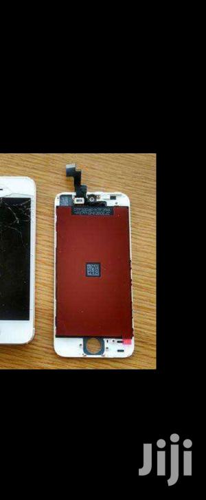 Smartphone Screens Replacement Services