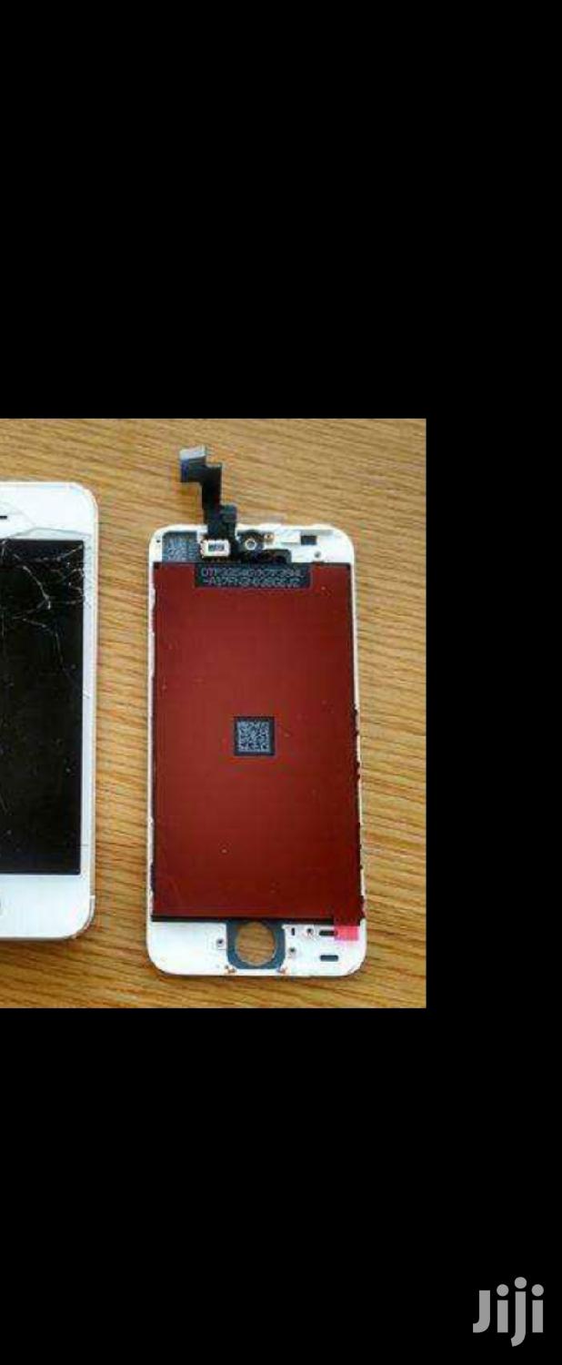 Smartphone Screens Replacement Services