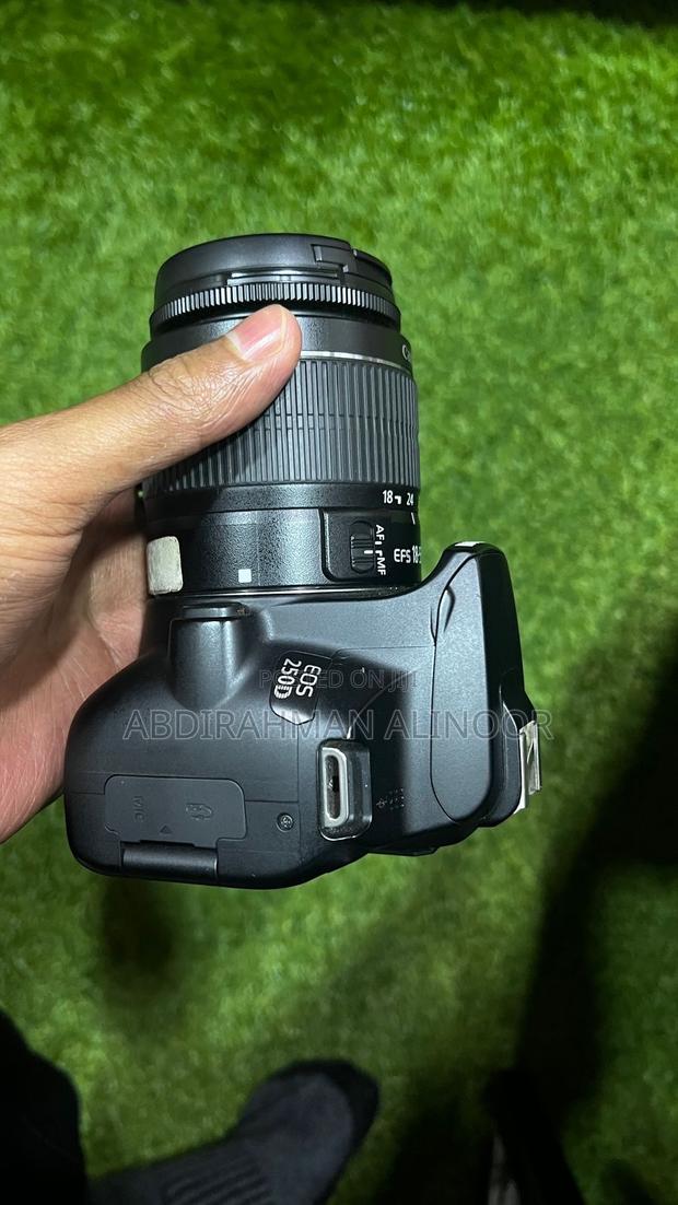 Quick Sell | Canon 250d With 18-55mm Lens