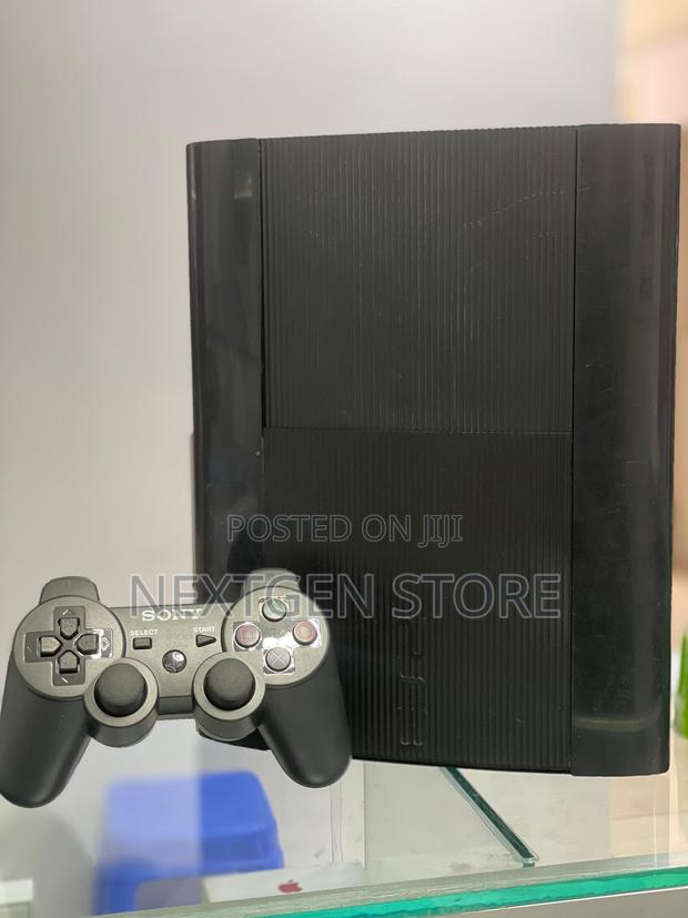 Ps3 Slim 500 Gb Chipped With 10 Games - main view