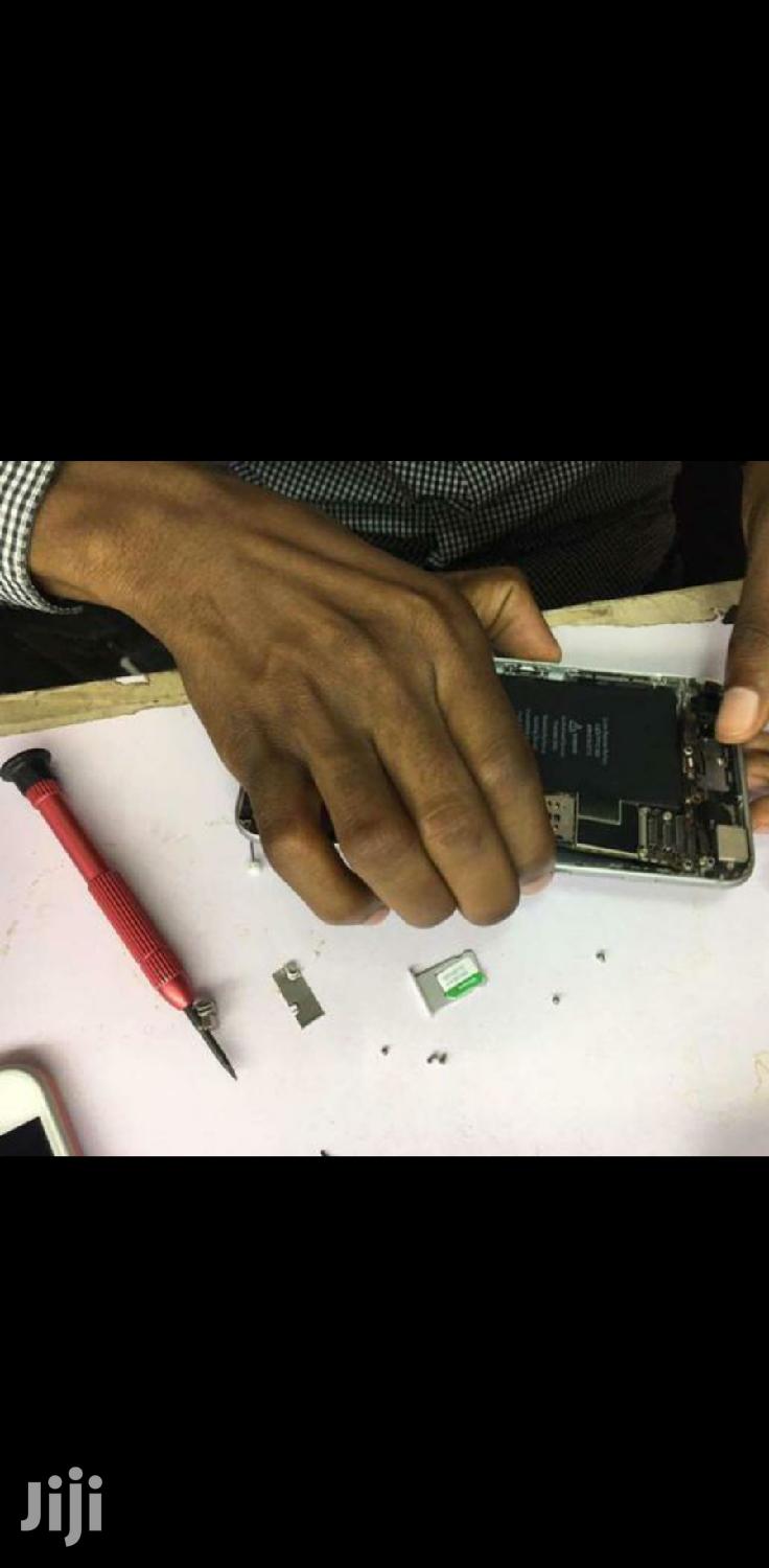 Smartphone Screens Replacement Services