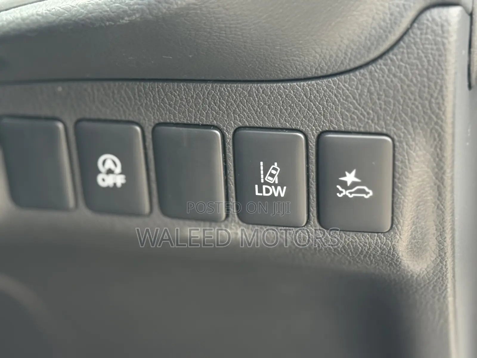 Mitsubishi Outlander 2018 White