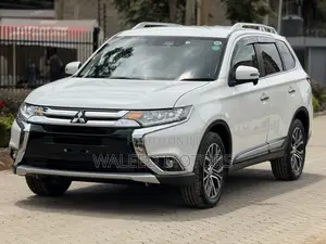 Mitsubishi Outlander 2018 White