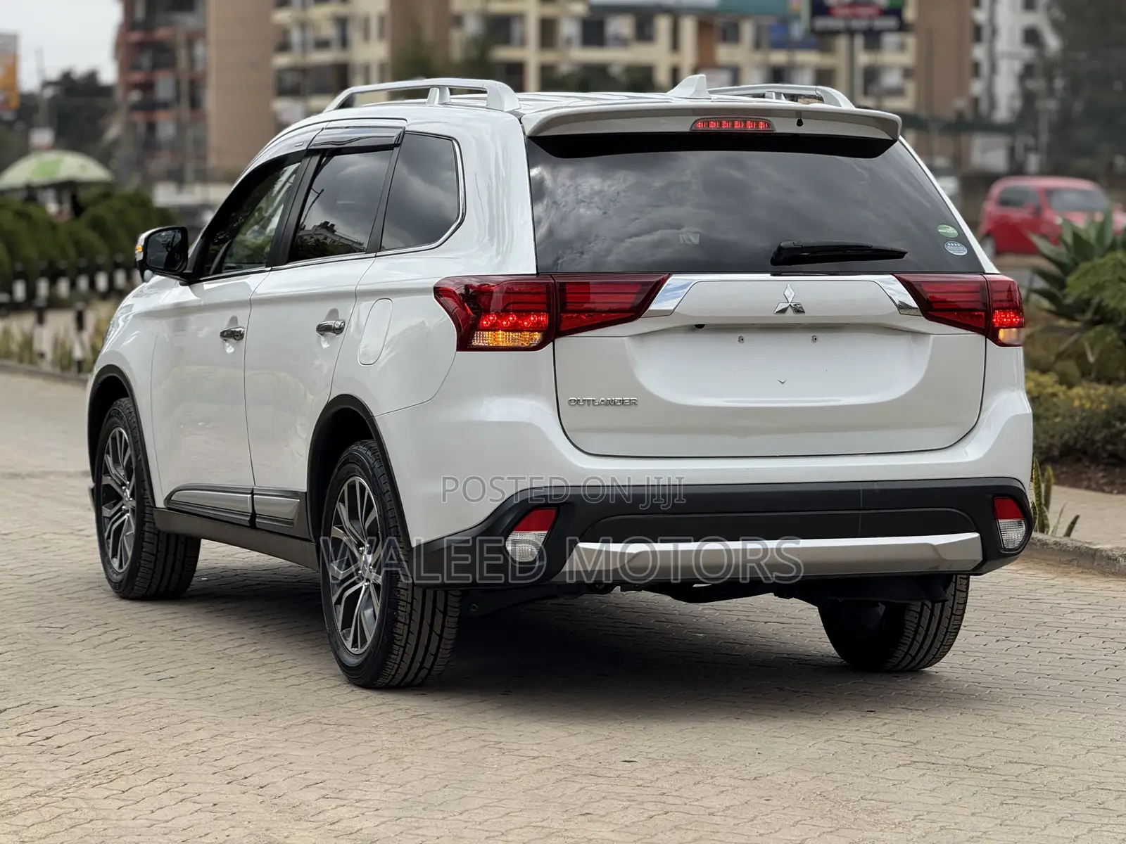 Mitsubishi Outlander 2018 White