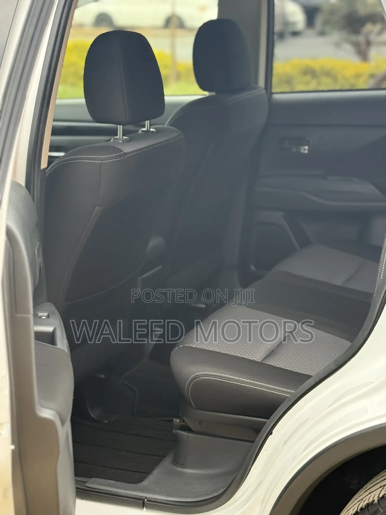 Mitsubishi Outlander 2018 White