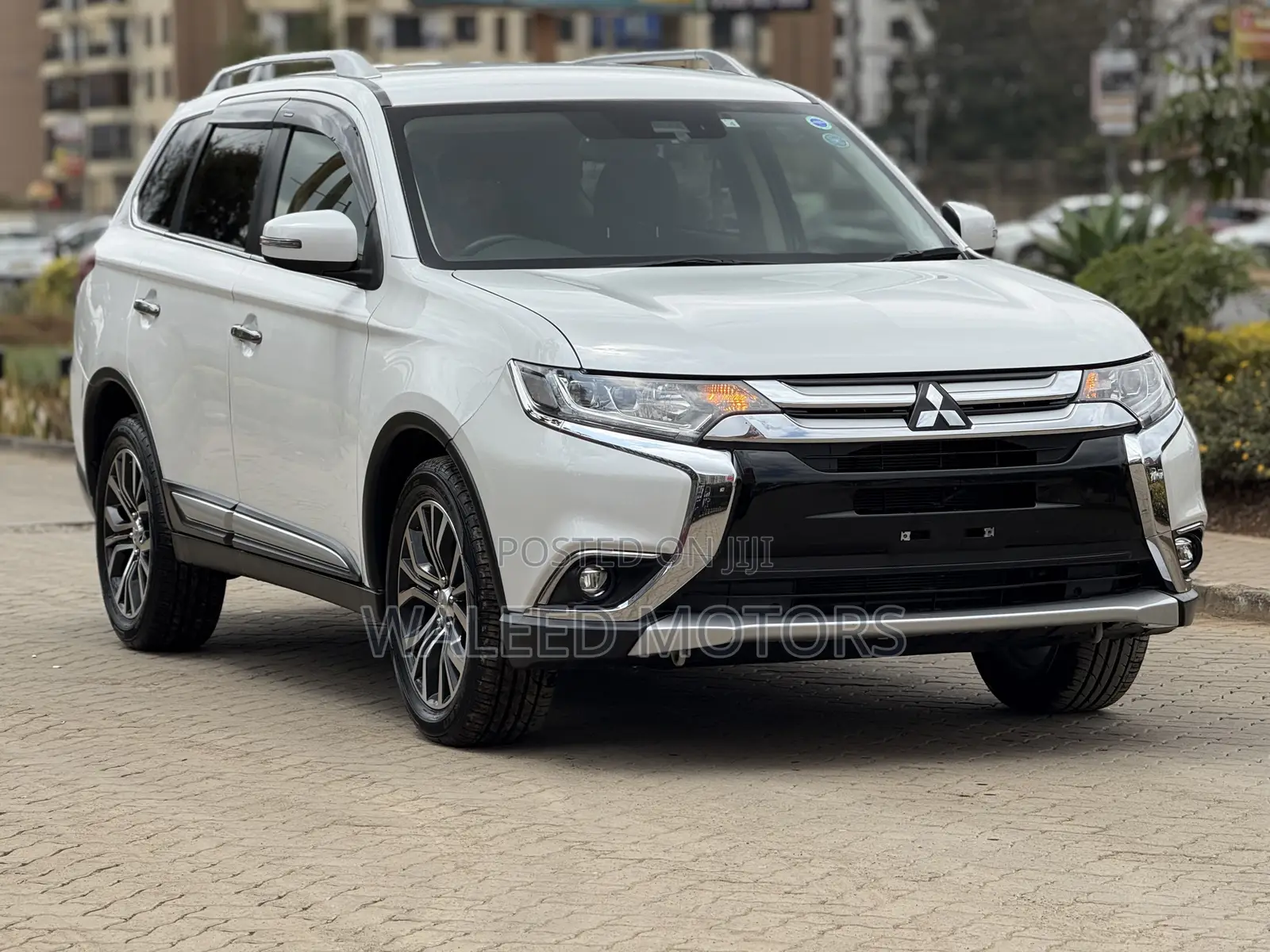 Mitsubishi Outlander 2018 White