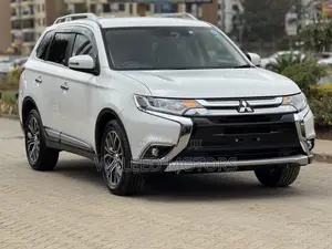 Mitsubishi Outlander 2018 White